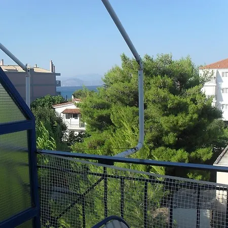 Apartament Mitseas *